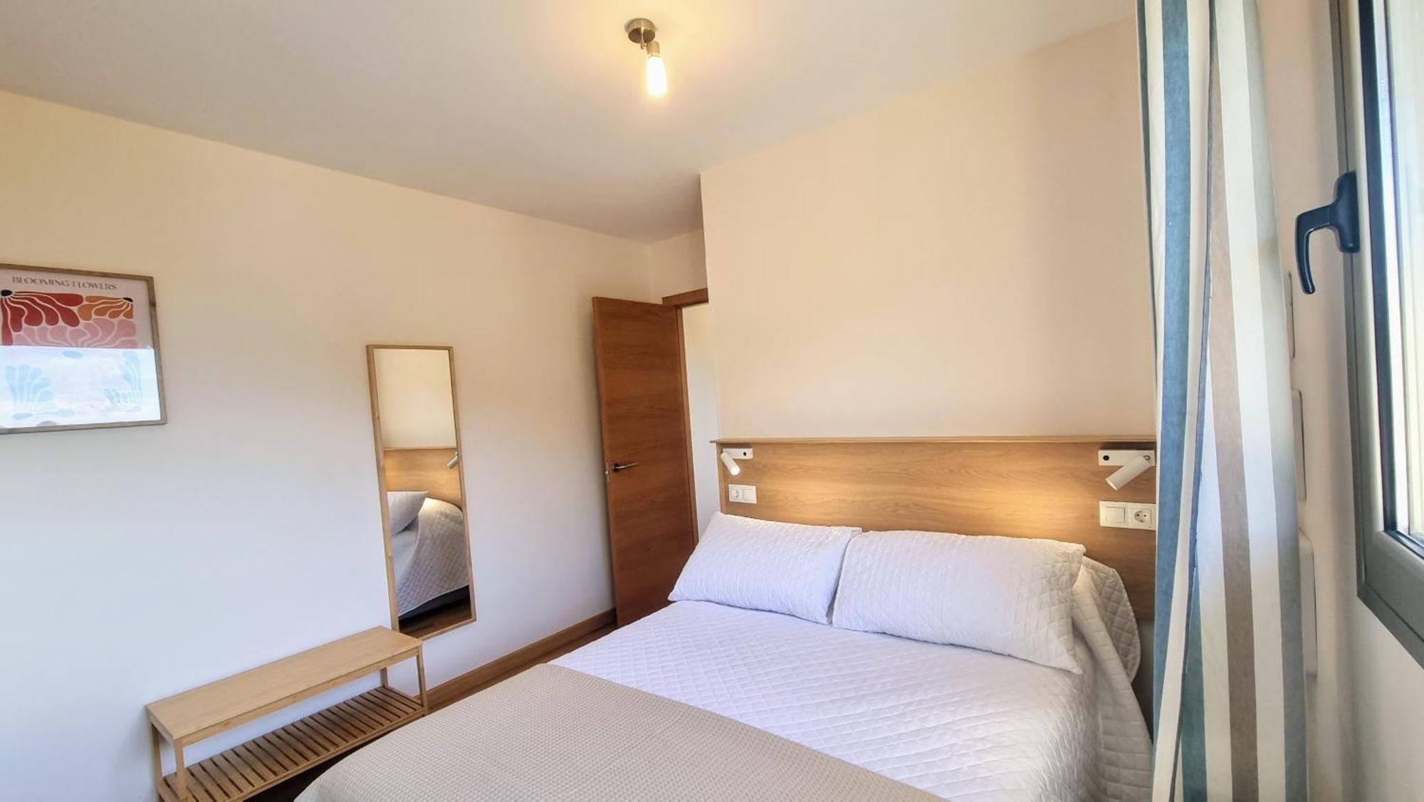 Apartamento El Arcin リャネス エクステリア 写真
